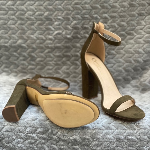 OLIVE GREEN CHUNKY HEEL - Picture 3 of 4